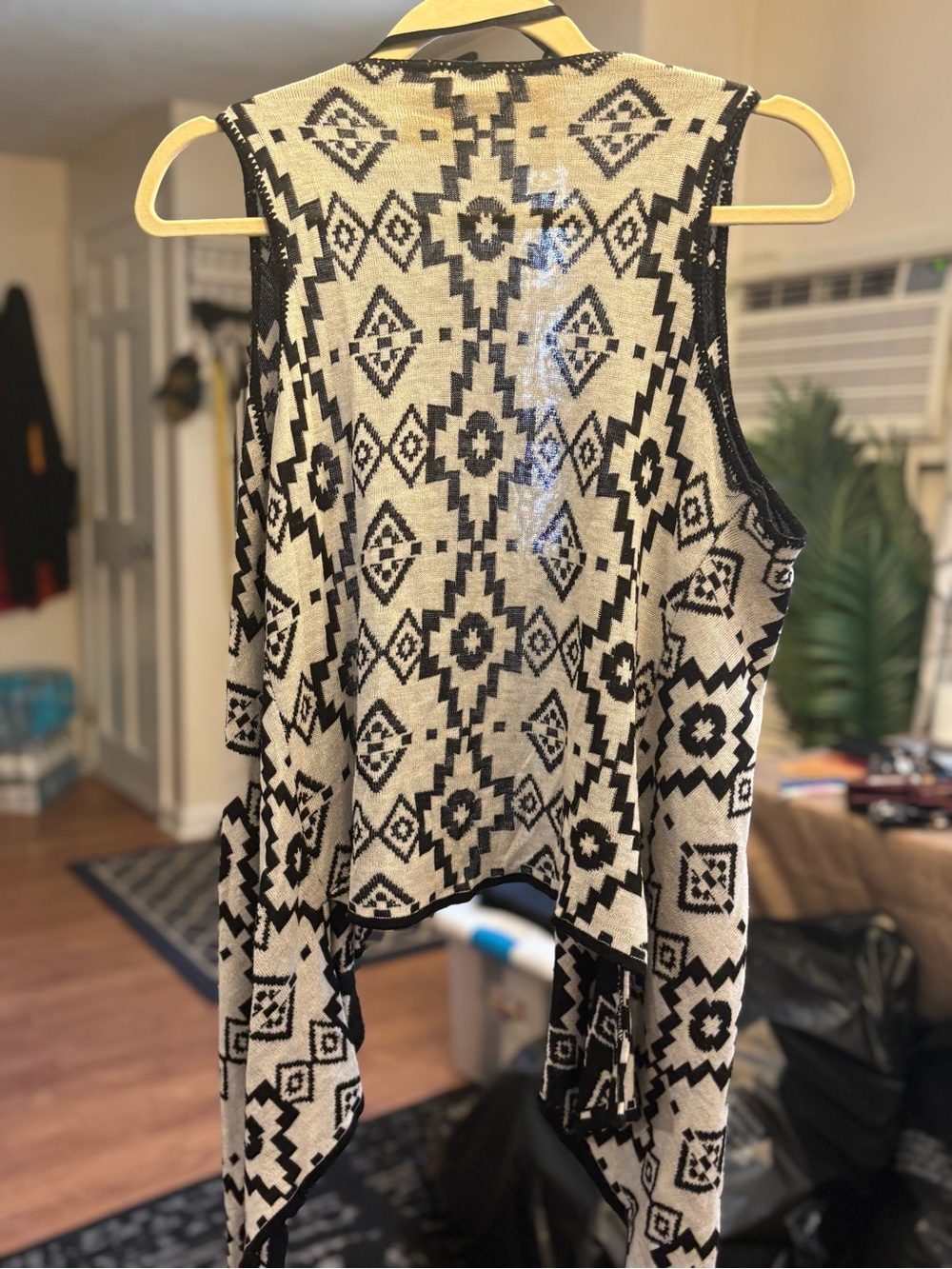 Studio Y Black and Cream Aztec Knit Vest